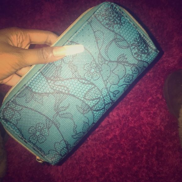 Wallet - Picture 1 of 3